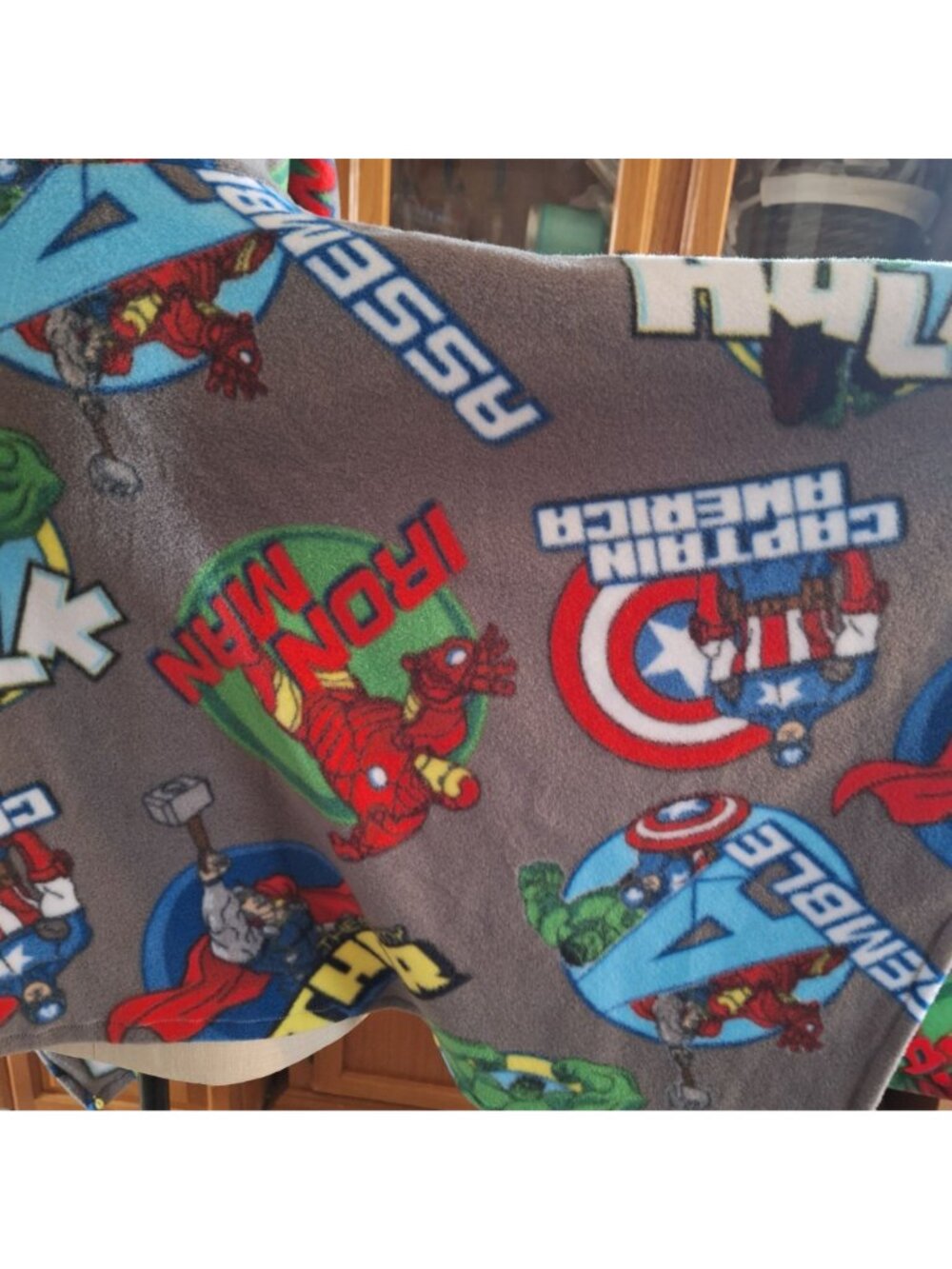Avengers Fleece Poncho Cape With Hood & Pocket Handmade M Medium Hulk Iron Man - Picture 13 of 16